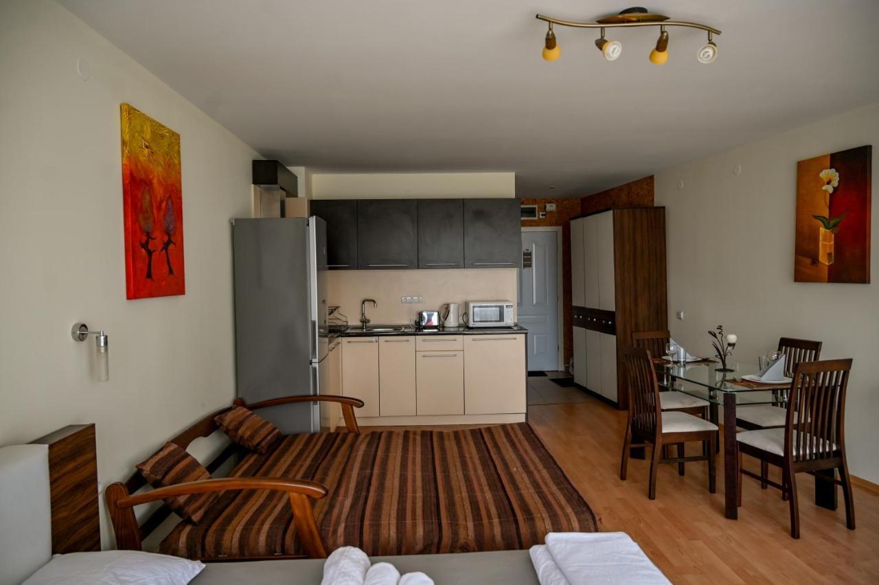 Panorama Fort Beach, Фамилно Студио Deluxe Sveti Vlas Exterior foto