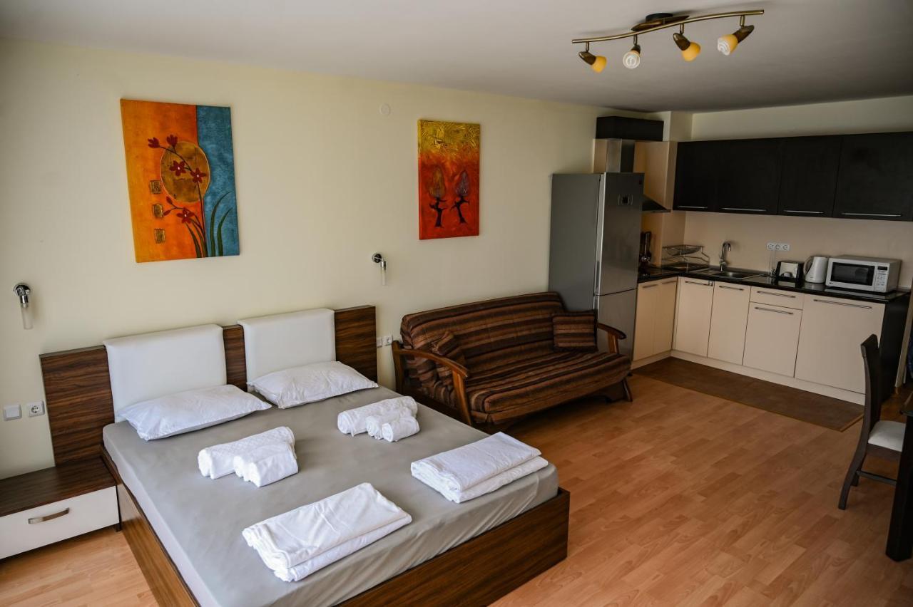 Panorama Fort Beach, Фамилно Студио Deluxe Sveti Vlas Exterior foto