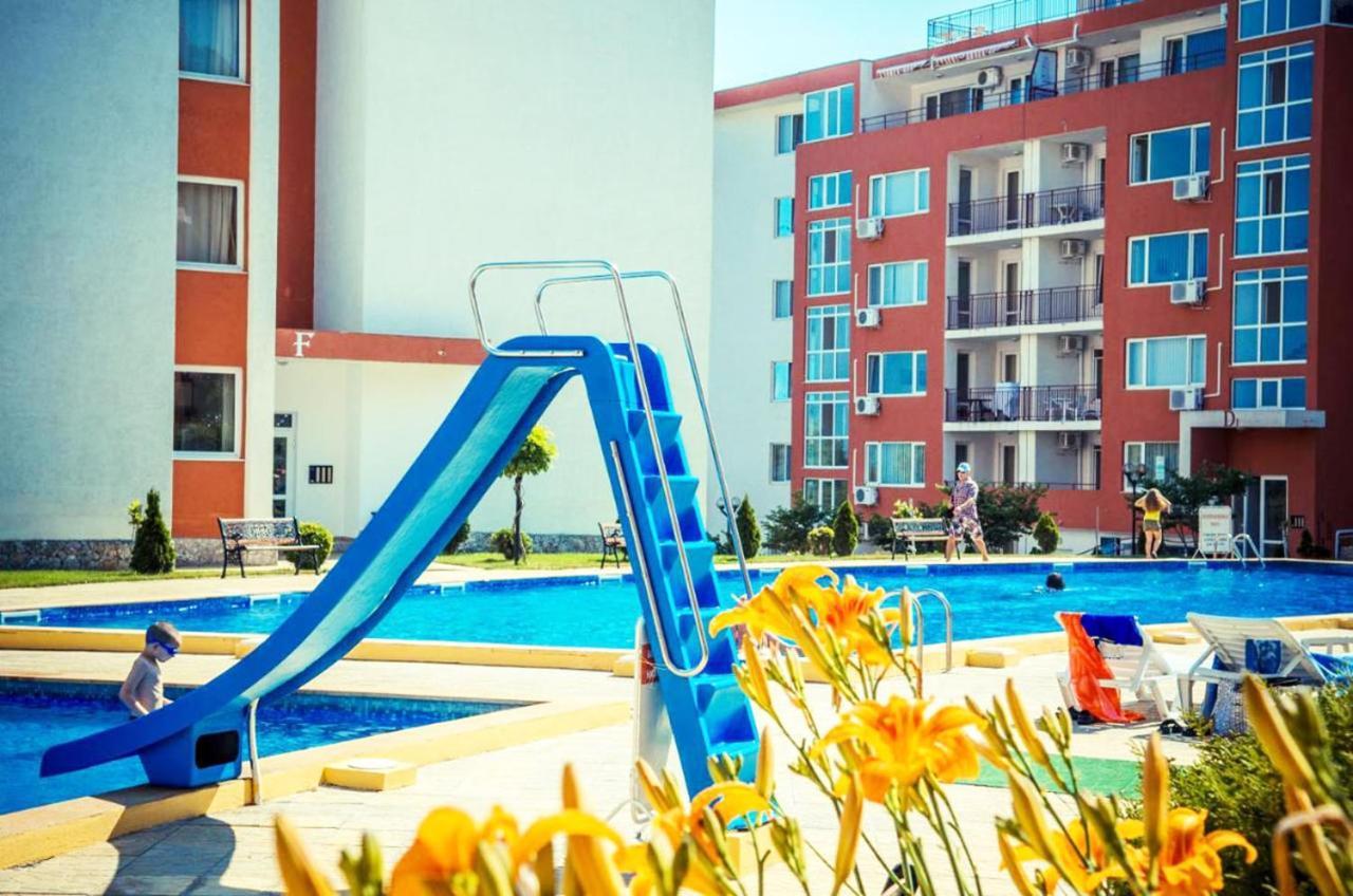 Panorama Fort Beach, Фамилно Студио Deluxe Sveti Vlas Exterior foto