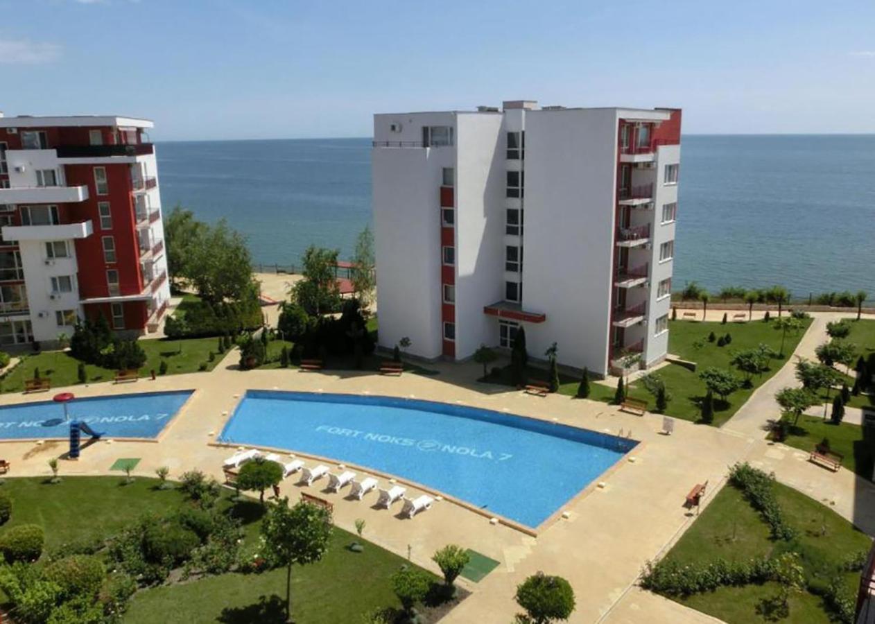 Panorama Fort Beach, Фамилно Студио Deluxe Sveti Vlas Exterior foto